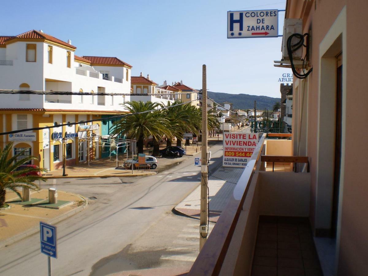 Y áticos Zahara * Zahara de los Atunes